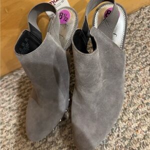 Franco Sarto Gray Suede sling back heel. Size 8 1/2.